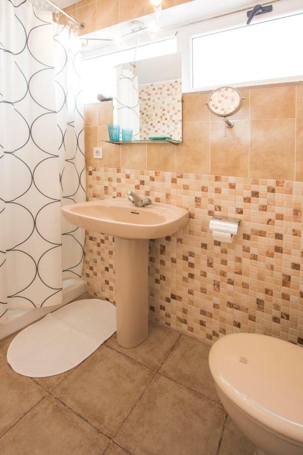 A Ensuite Con Zona De Patio Apartment