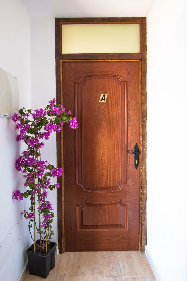 Apartment A Ensuite Con Zona De Patio